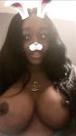Azealia Banks poses naked for fans