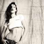 Bella Hadid flashes breasts and sexy ass