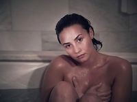 Demi Lovato shaved pussy and nude boobs gallery