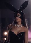 Ariana Grande reveals pussy and naked ass