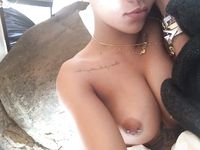 Rihanna sexy feet and all kind of nudes