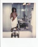 Emily Ratajkowski shows shaved pussy