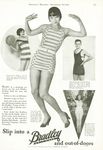 Young Louise Brooks shows pussy and naked ass