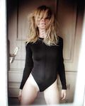 Justine Mattera shows pussy and nude tits