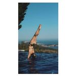 Kate Hudson exposes butt and sexy tits