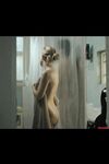 Kate Hudson exposes butt and sexy tits