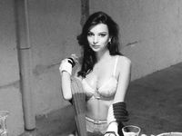 Kendall Jenner booty and topless pics
