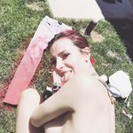 Bella Thorne naked and sexy photo collection