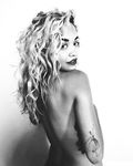 Rihanna topless shoot and other sexy pics