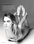 Cara Delevingne shows naked boobs and pussy