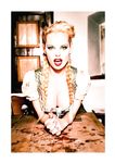 Dioni Tabbers happy and exposed