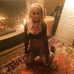Rita Ora nude boobs and topless selfies