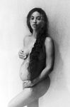 Beyonce Knowles goes fully naked