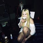 Avril Lavigne oops and nude pics