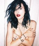 Bella Thorne topless and sexy lingerie pics