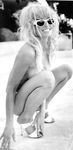 Farrah Fawcett retro nude pics