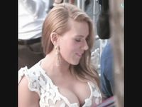Scarlett Johansson nude showing her big boobs