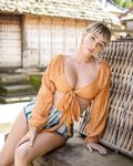 Sara Jean Underwood showing off big nude boobs