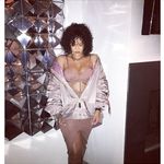 Rihanna nude boobs and shaved pussy pics