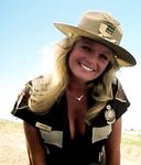 Valerie Perrine shows naked boobs