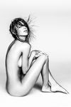 Kylie Jenner shows off big nude boobs