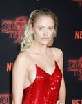 Maika Monroe sexy