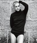 Kristen Stewart panties exposed