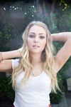 AnnaSophia Robb sexy