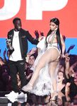 Nicki Minaj shamefull nip-slip and topless pics