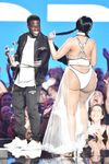 Nicki Minaj shamefull nip-slip and topless pics