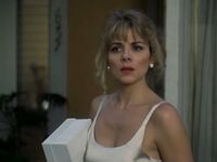 Kim Cattrall panties exposed