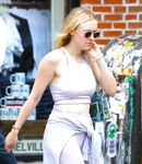 Dakota Fanning cameltoe