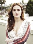 Zoey Deutch sexy