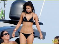Vanessa Anne Hudgens bikini