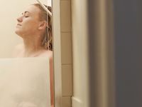 Yvonne Strahovski sex scene