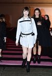 Hailee Steinfeld sexy