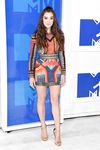Hailee Steinfeld sexy