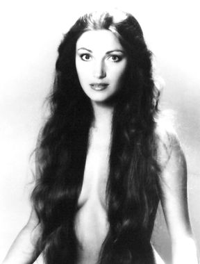 Jane Seymour shows nude tits and naked ass