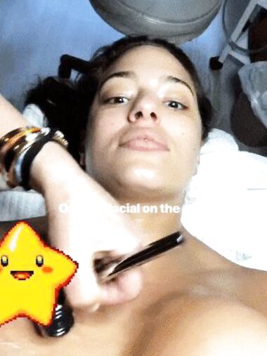 Ashley Graham exposes boobs and fat ass