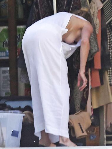 Amber Heard worst naked boobs ever