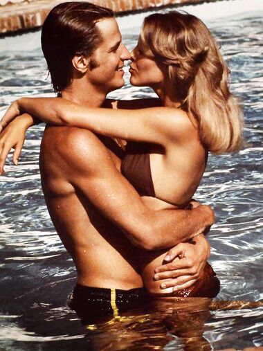 Cheryl Ladd wears sexy bikini