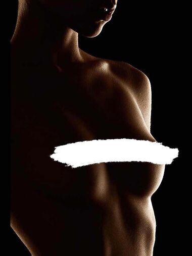 Rebecca Bagnol goes naked for Benjamin Vingrief