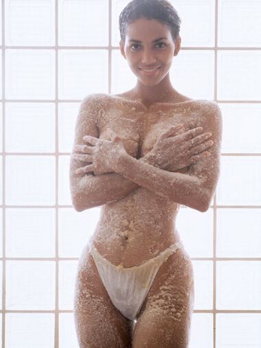 Halle Berry panties exposed