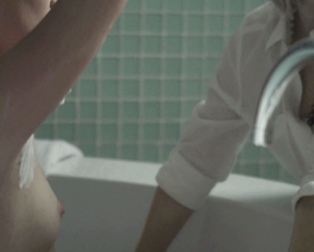 Sarah Hagan – Sun Choke (2015)