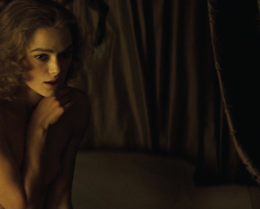 Keira Knightley, Hayley Atwell – The Duchess (2008)