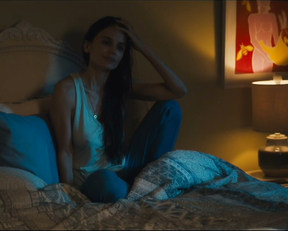Carla Gugino, Elena Anaya - Jett s01e03 (2019)