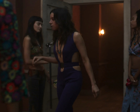 Aubrey Plaza, Dan Cathcart, Margaux Brooke - Legion s03e01 (2019)