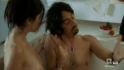 Cecilia Capriotti nude – No Problem (2008)
