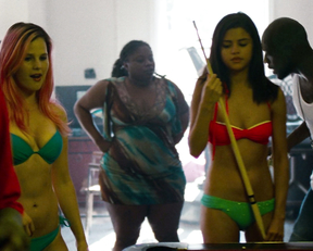 Selena Gomez bikini – Spring Breakers (2013)