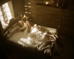 Carolina Bang sex scene - Tierra De Lobos s02-s03 (2012-2014)